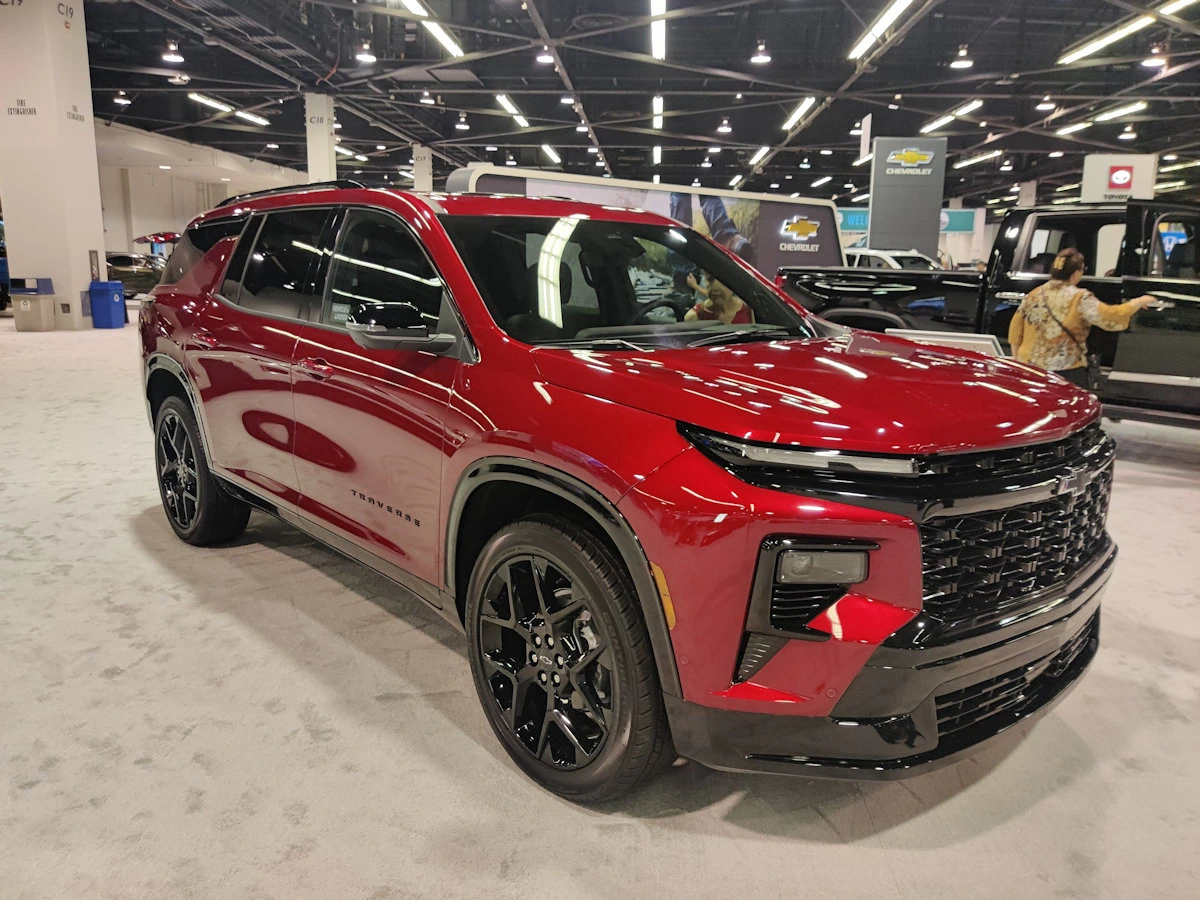 The Fully Redesigned 2024 Chevrolet Traverse AutoSplainer